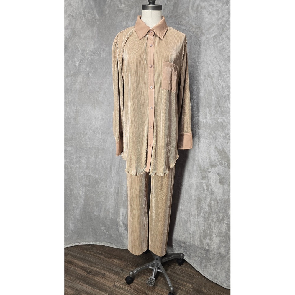 Cellecci Women Large Tan Pleated Satin Lounge Set Wide Leg Pant Long Sleeve Top